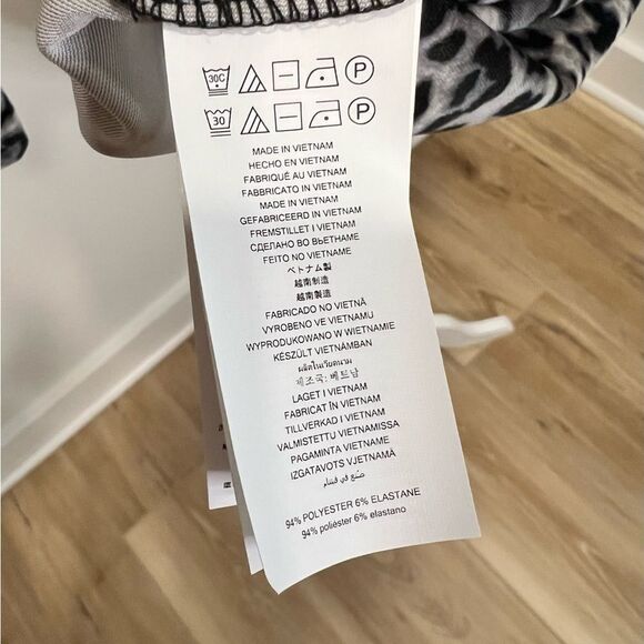 MICHAEL MICHAEL KORS Gray Leopard Print Long Sleeve Boat Neck Mini Dress - Picture 7 of 9